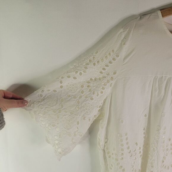 Gallery Ivory White Lace Top - Picture 3 of 12